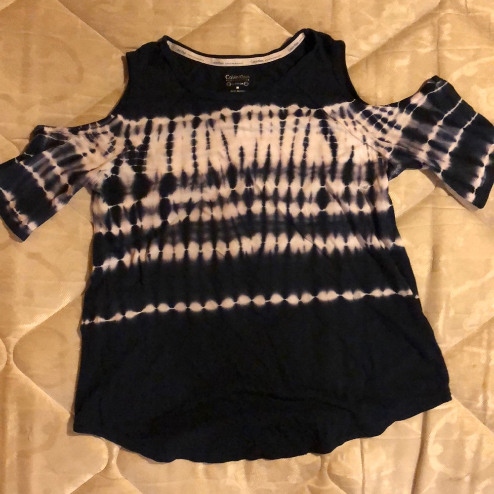Size medium Calvin Klein top